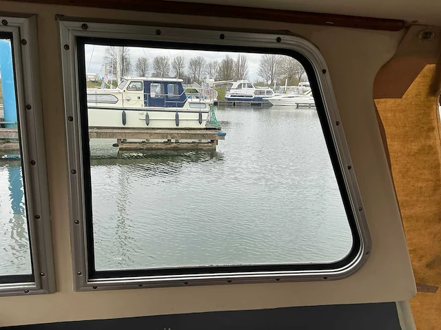 Kajuit sloep (de kok) mercedes om626 diesel - afbeelding 22 van  44