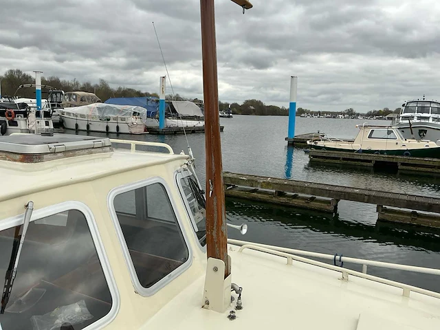Kajuit sloep (de kok) mercedes om626 diesel - afbeelding 36 van  44