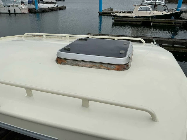 Kajuit sloep (de kok) mercedes om626 diesel - afbeelding 38 van  44