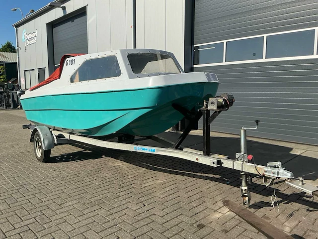 Kajuitboot 485 met trailer - afbeelding 1 van  18