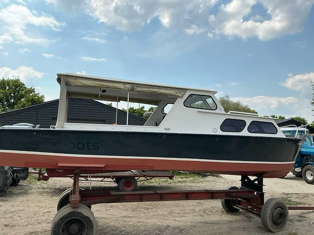 Kajuitboot inclusief stallingstrailer - afbeelding 50 van  61