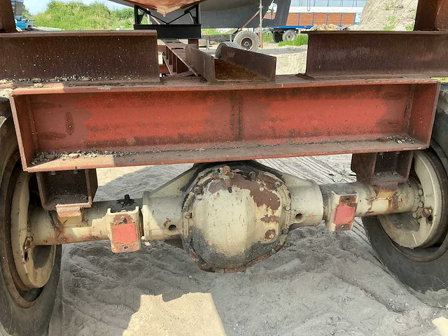 Kajuitboot inclusief stallingstrailer - afbeelding 55 van  61