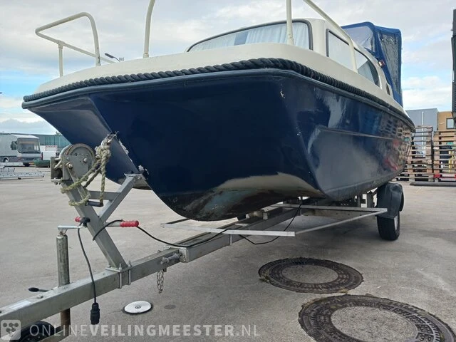 Kajuitboot met buitenboordmotor en trailer birchwood 18 - afbeelding 4 van  50