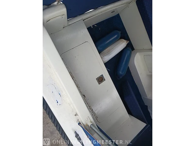 Kajuitboot met buitenboordmotor en trailer birchwood 18 - afbeelding 13 van  50
