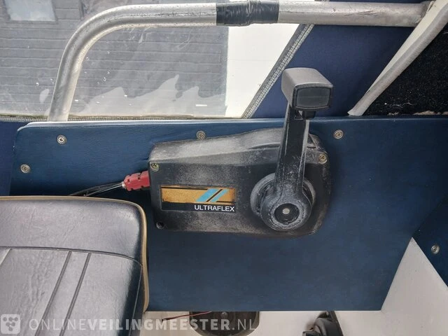 Kajuitboot met buitenboordmotor en trailer birchwood 18 - afbeelding 18 van  50