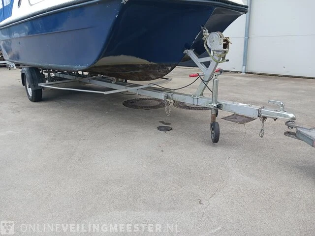 Kajuitboot met buitenboordmotor en trailer birchwood 18 - afbeelding 29 van  50