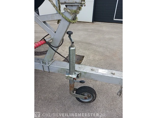 Kajuitboot met buitenboordmotor en trailer birchwood 18 - afbeelding 32 van  50