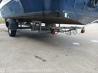 Kajuitboot met buitenboordmotor en trailer birchwood 18 - afbeelding 38 van  50