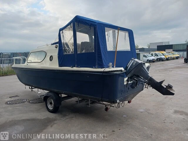 Kajuitboot met buitenboordmotor en trailer birchwood 18 - afbeelding 47 van  50