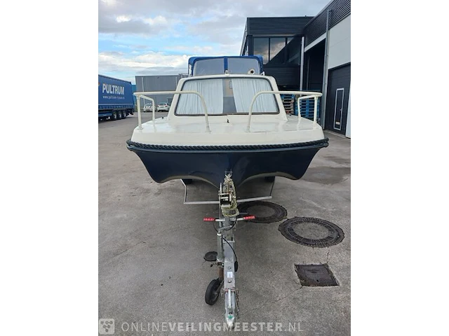 Kajuitboot met buitenboordmotor en trailer birchwood 18 - afbeelding 50 van  50