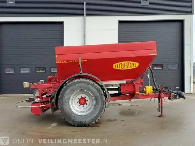 Kalkstrooier/bezandingswagen bredal, k 45, bouwjaar 2012 - afbeelding 28 van  33