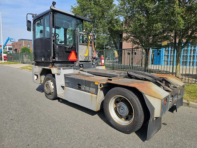 Kalmar - 2018 - tr618ia - terminal trekker - 32000kg - afbeelding 17 van  23
