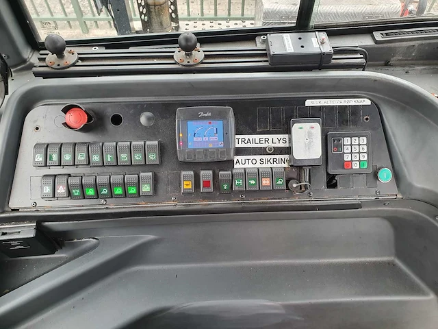 Kalmar - 2018 - tr618ia - terminal trekker - afbeelding 11 van  31
