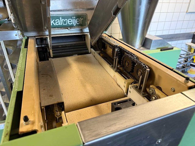 Kalmeijer - kto - toevouw en opmaakmachine - afbeelding 3 van  5