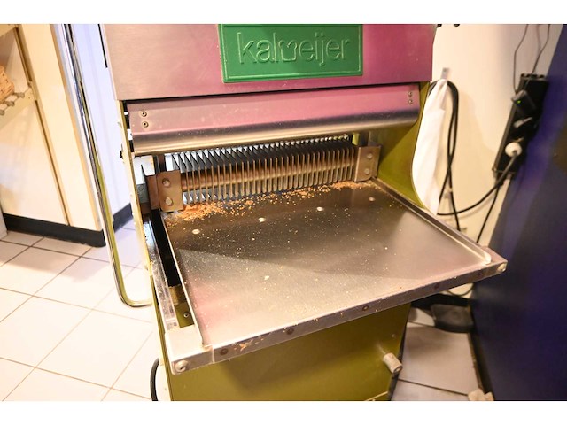 Kalmeijer kbr 11mm broodsnijmachine - afbeelding 4 van  5