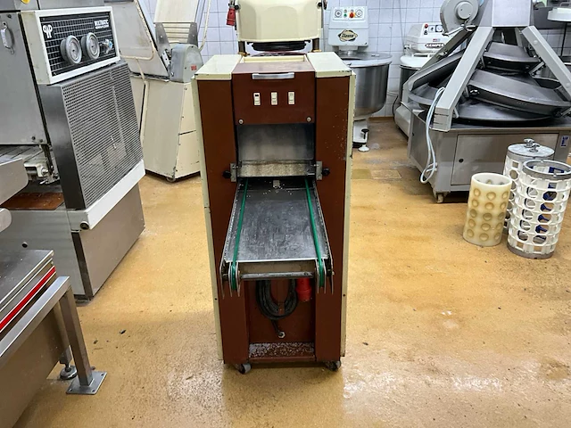 Kalmeijer kgm koekjesvormmachine - afbeelding 3 van  10