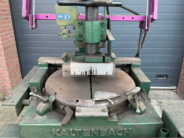 Kaltenbach afkortcircelzaagmachine - afbeelding 18 van  20