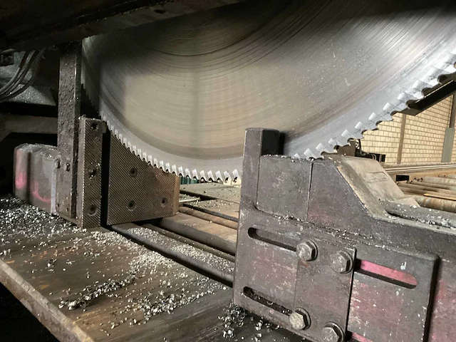 Kaltenbach hdm 1300 afkortcirkelzaagmachine - afbeelding 18 van  20