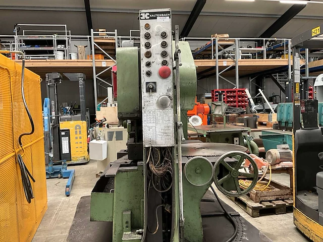 Kaltenbach hdm 800 afkortcirkelzaagmachine - afbeelding 17 van  18