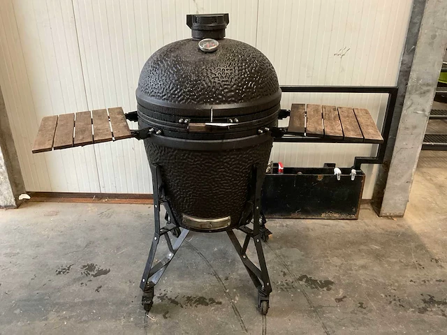 Kamado the bastard houtskool bbq - afbeelding 1 van  4