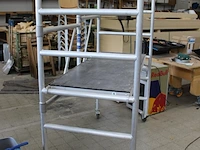 Kamersteiger. afmeting 72 x 166 x 180 cm. - afbeelding 2 van  2