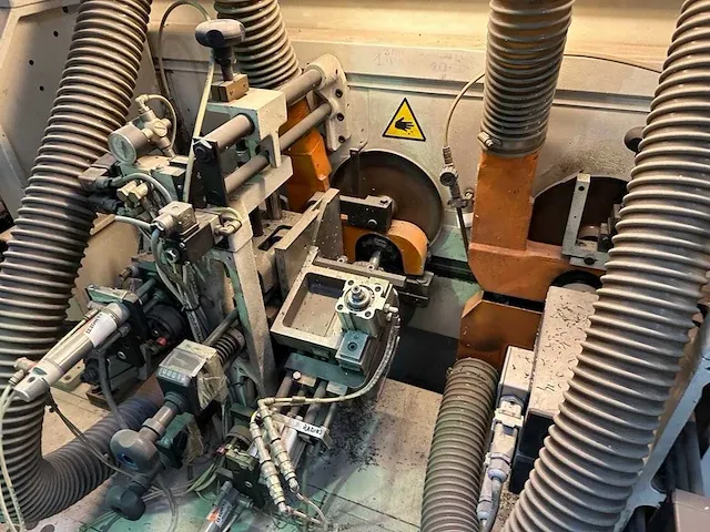 Kantaanlijmmachine - afbeelding 23 van  28