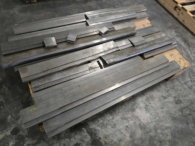 Kantbank - gereedschap - diverse onderdelen, gereedschappen en accessoires - afbeelding 1 van  5
