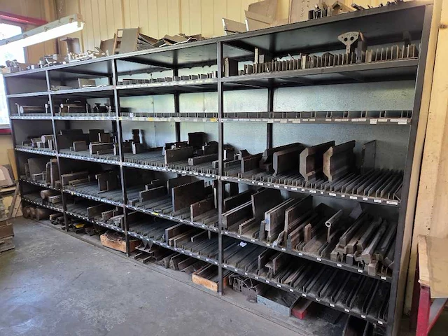 Kantbank - gereedschap - diverse onderdelen, gereedschappen en accessoires - afbeelding 1 van  14