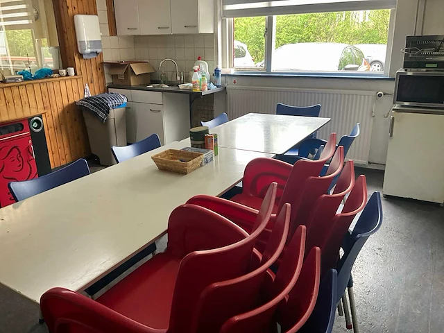 Kantine-inventaris - afbeelding 3 van  7