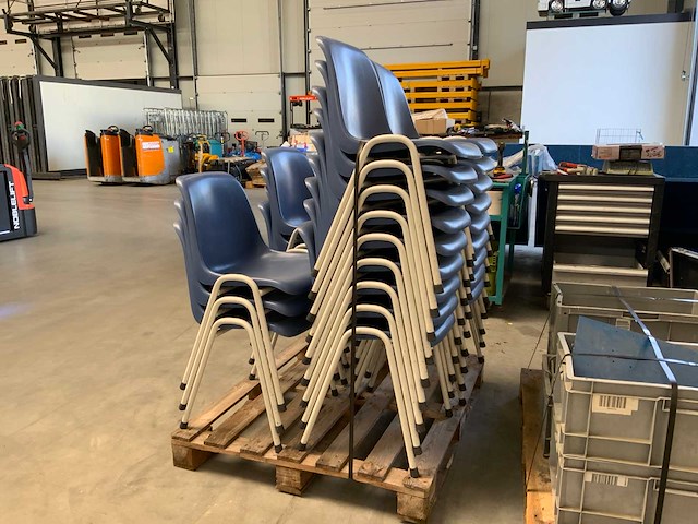 Kantinestoel (18x) - afbeelding 4 van  4