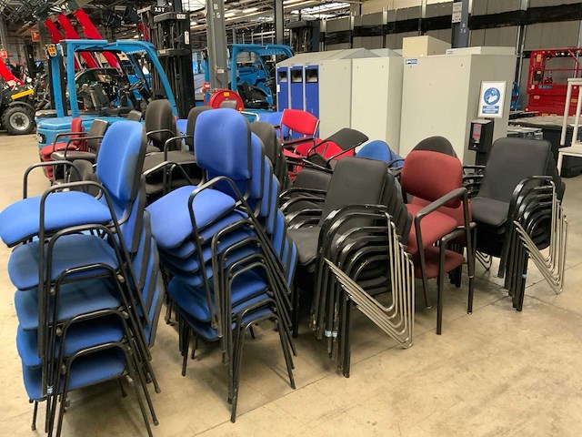 Kantinestoel divers - afbeelding 4 van  4