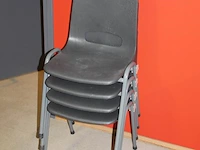 Kantinetafel 80 x 160 x 72 cm met zes stapelbare kunststof stoelen met metalen onderstel. - afbeelding 4 van  4