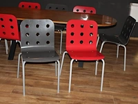 Kantinetafel met 8 buisstalen stoelen met houten zitting. afmeting 220 x 90 x 75 cm. - afbeelding 3 van  3