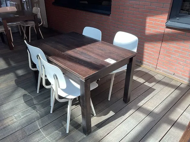Kantinetafel met stoelen - afbeelding 2 van  7