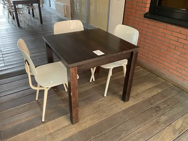 Kantinetafel met stoelen - afbeelding 3 van  7