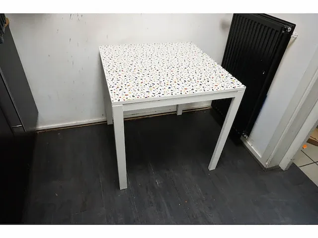 Kantinetafel - afbeelding 1 van  3