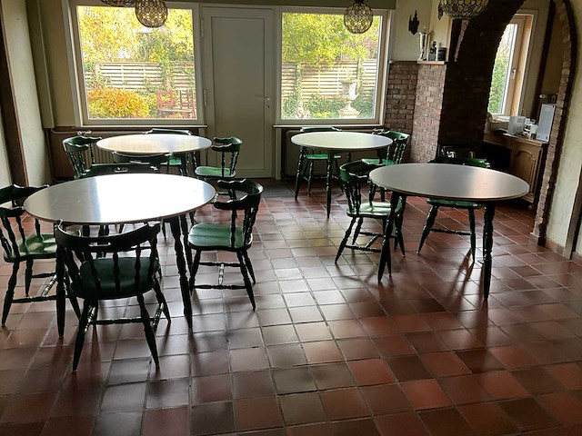 Kantinetafels en stoelen - afbeelding 1 van  10