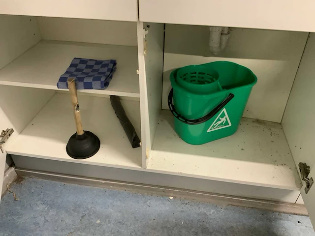Kantoor meubilair en kantine inrichting - afbeelding 3 van  19
