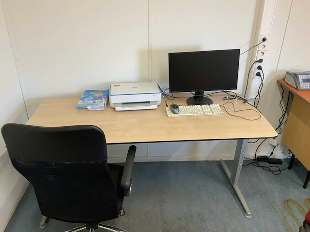 Kantoor meubilair en kantine inrichting - afbeelding 7 van  19