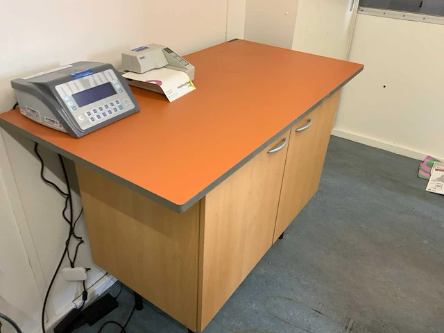 Kantoor meubilair en kantine inrichting - afbeelding 8 van  19