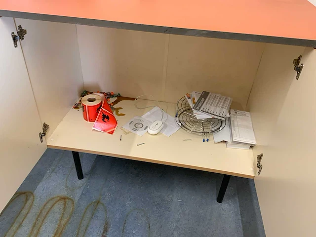 Kantoor meubilair en kantine inrichting - afbeelding 9 van  19