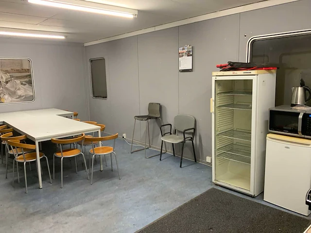 Kantoor meubilair en kantine inrichting - afbeelding 1 van  19
