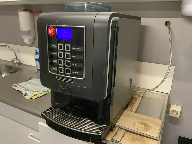 Kantoor meubilair en kantine inrichting - afbeelding 13 van  19