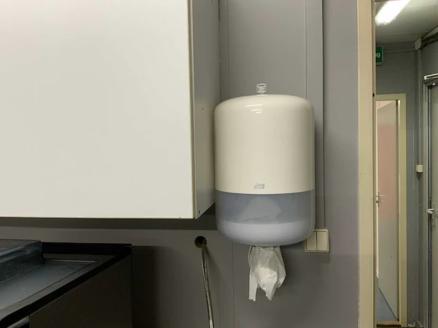 Kantoor meubilair en kantine inrichting - afbeelding 14 van  19