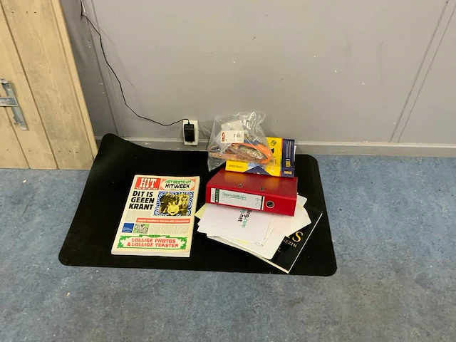 Kantoor meubilair en kantine inrichting - afbeelding 18 van  19