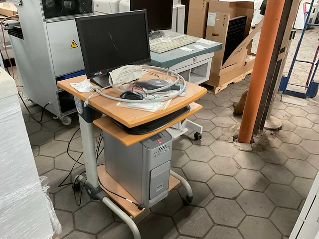 Kantoor trolley met computer en monitor - afbeelding 2 van  8