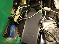 Kantoorartikelen o.a. pennen, archiveerbak, sleutelhangers, paperclips & covid-zelftesters - afbeelding 6 van  18