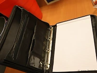 Kantoorartikelen o.a. pennen, archiveerbak, sleutelhangers, paperclips & covid-zelftesters - afbeelding 13 van  18