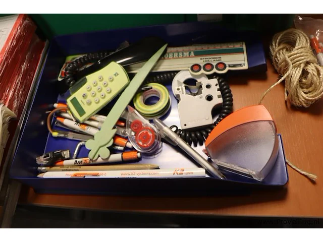 Kantoorartikelen o.a. pennen, archiveerbak, sleutelhangers, paperclips & covid-zelftesters - afbeelding 16 van  18