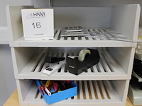 Kantoormaterialen w,o, telmachine, brievenbakjes, plakbandautomaat etc. - afbeelding 2 van  4